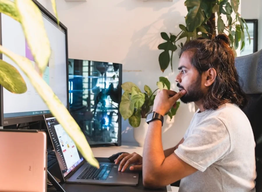 Collaborateur en réunion